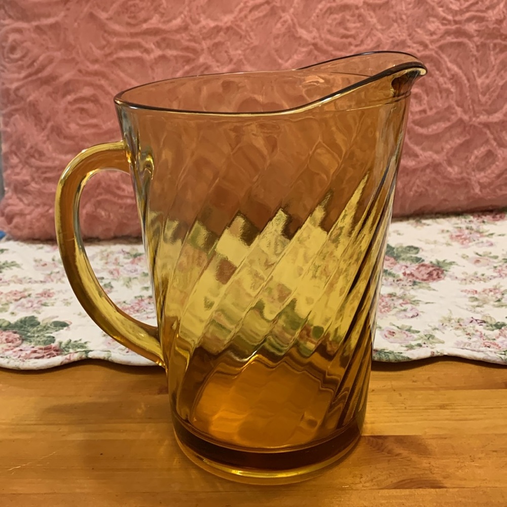 Gorgeous Vintage amber glass pitcher, EUC